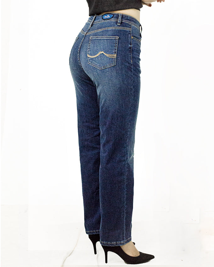 Women's Curvy Ultra High Rise Straight Jeans