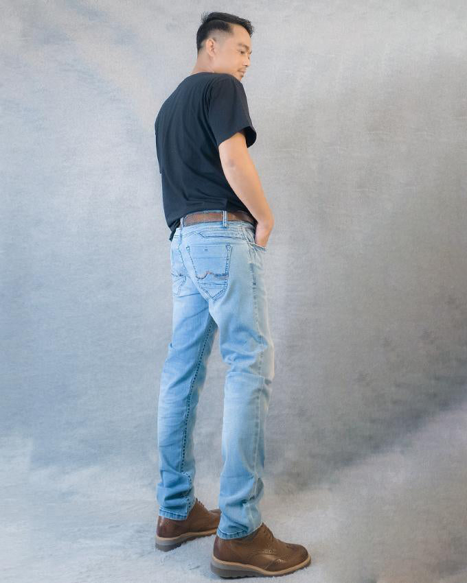 Men’s Classic Slim Fit Jeans